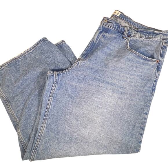 Abercrombie & Fitch Mid Rise‎ Slouchy Plus Size Jeans Size 34/18 Denim - Picture 3 of 7